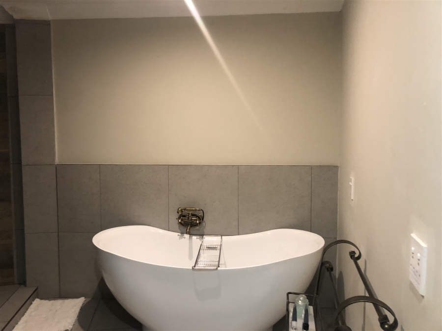 7 Bedroom Property for Sale in Parys Free State